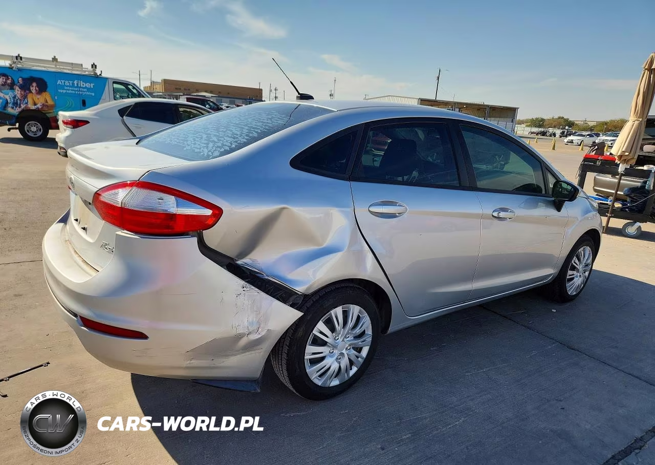 2014 Ford Fiesta S VIN:3FADP4AJ7EM159992 - 3