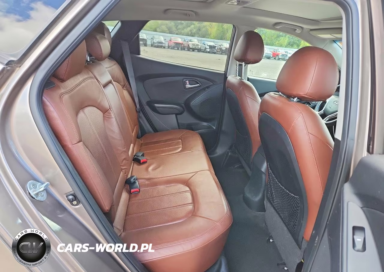 2012 Hyundai Tucson Limited VIN:KM8JUCAC2CU371186 - 11