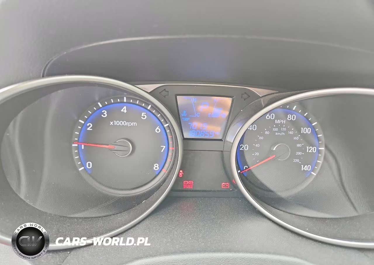2012 Hyundai Tucson Limited VIN:KM8JUCAC2CU371186 - 9