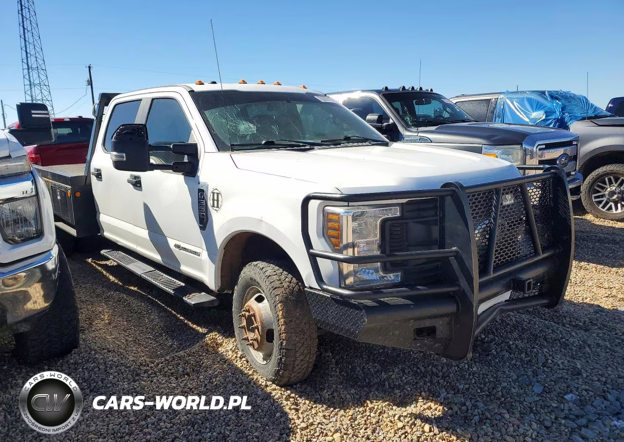 2019 Ford F350 Super Duty VIN:1FD8W3HTXKEC31362 - 4