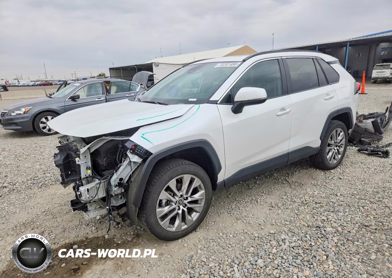 2023 Toyota Rav4 Xle Premium