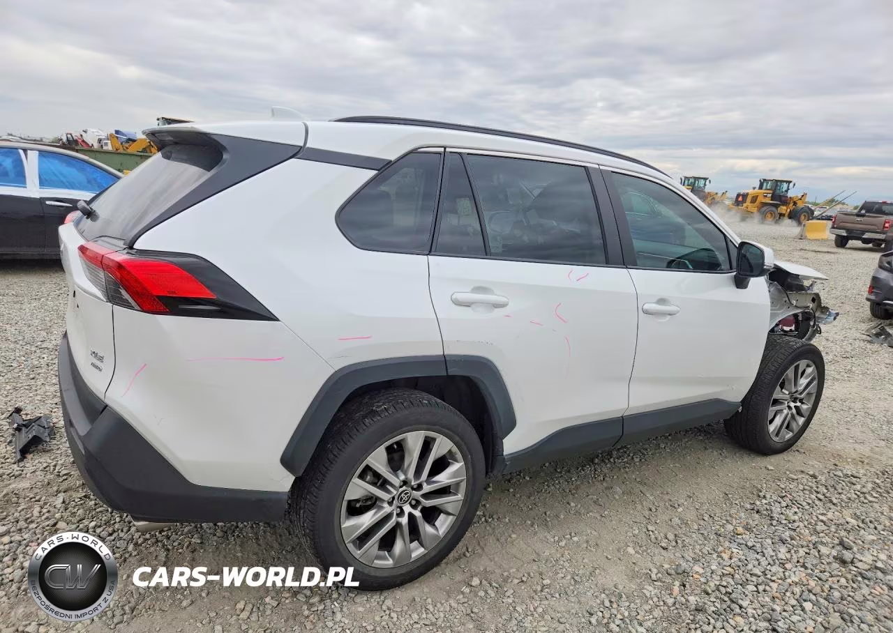 2023 Toyota Rav4 Xle Premium VIN:2T3A1RFV4PW406751 - 3