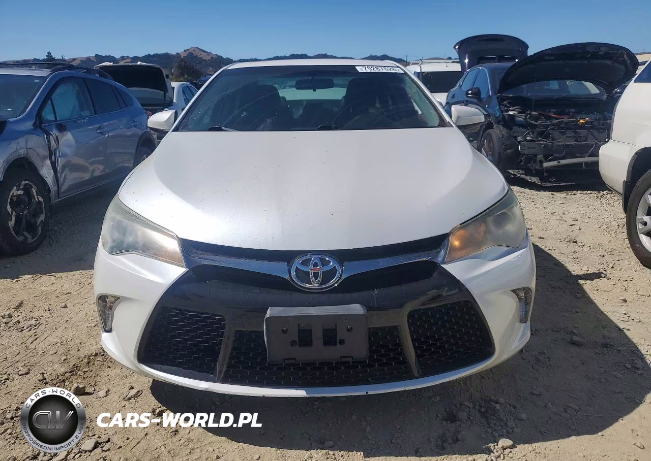 2015 Toyota Camry Se VIN:4T1BF1FK9FU083608 - 5