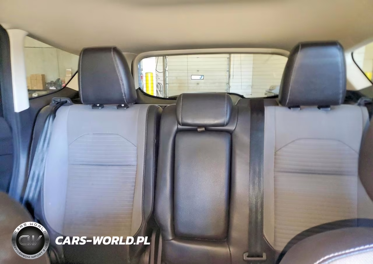 2017 Ford Escape Se VIN:1FMCU0GD1HUE76798 - 10
