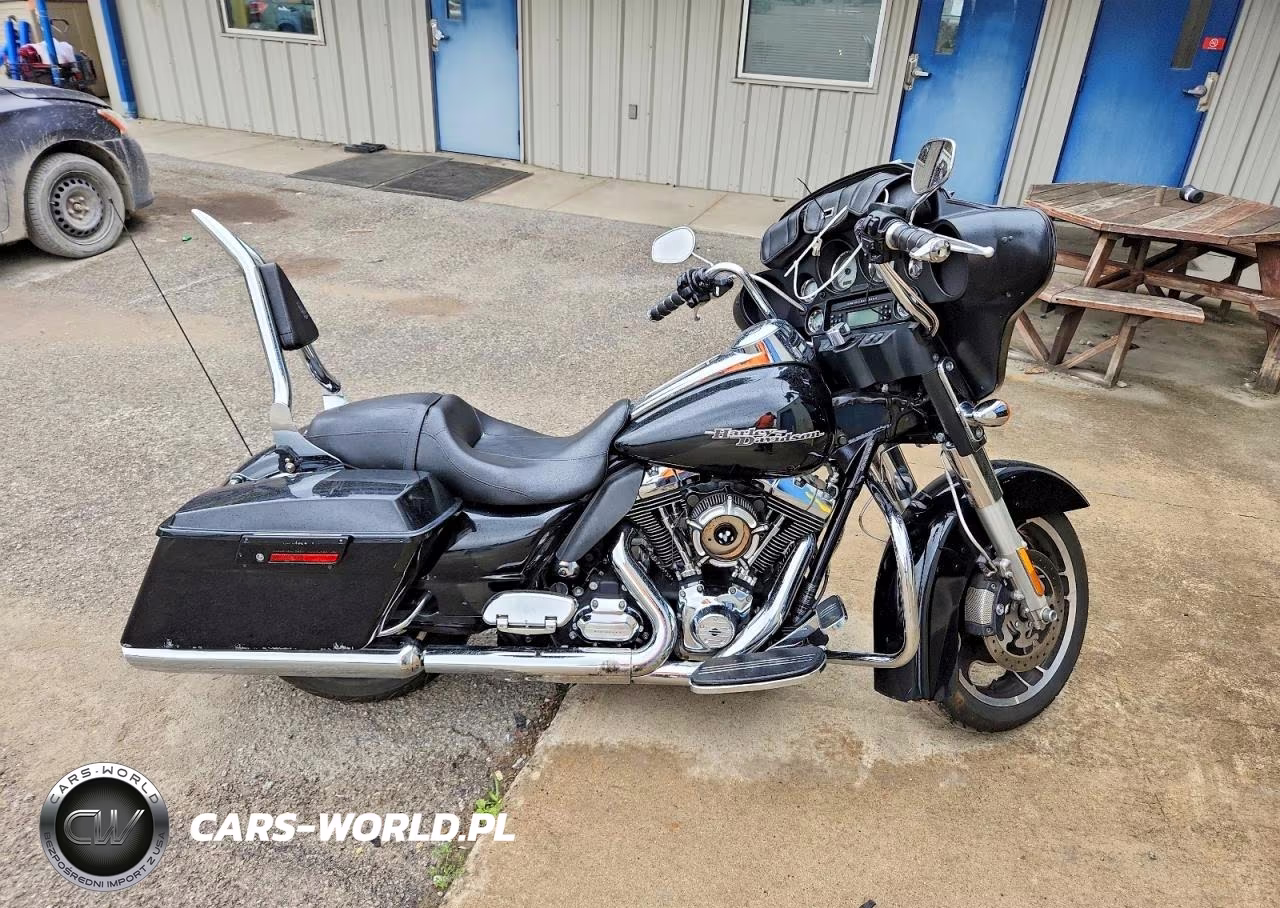 2013 Harley-Davidson Flhx Street Glide VIN:1HD1KBM19DB644747 - 1