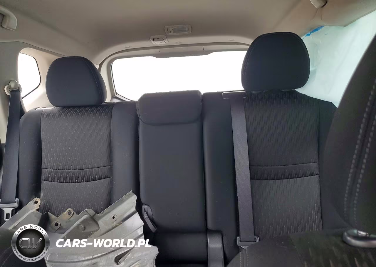 2017 Nissan Rogue S VIN:KNMAT2MT8HP596246 - 10