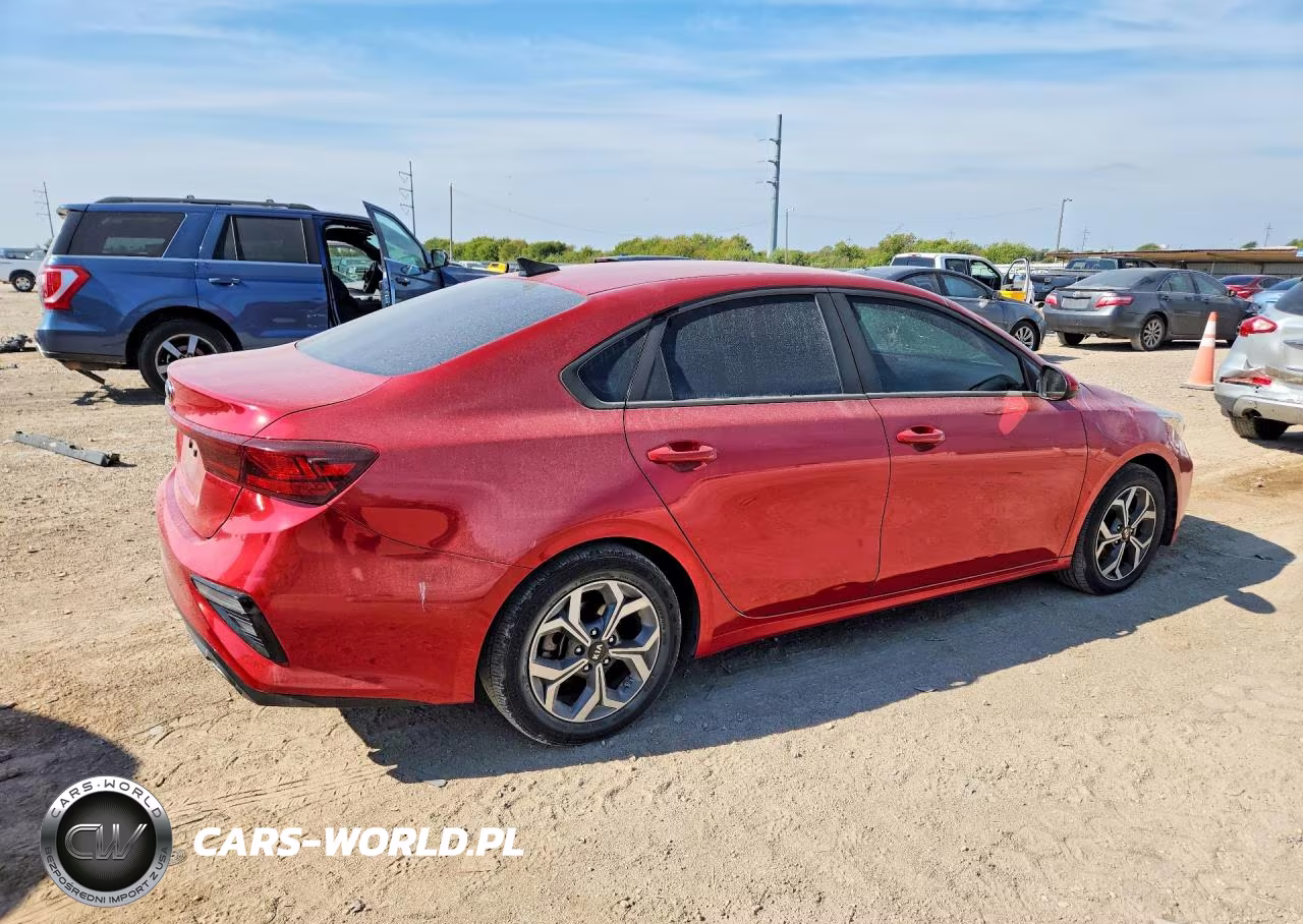 2020 Kia Forte Lxs VIN:3KPF24AD9LE207172 - 3