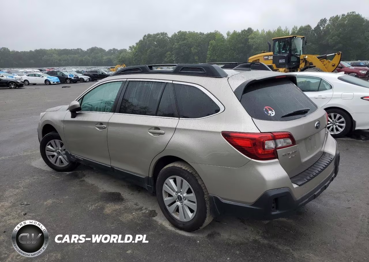 2018 Subaru Outback 2.5I Premium 2.5I Premium VIN:4S4BSACC2J3317840 - 2