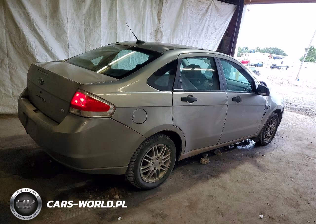 2008 Ford Focus Se VIN:1FAHP35N18W111899 - 3