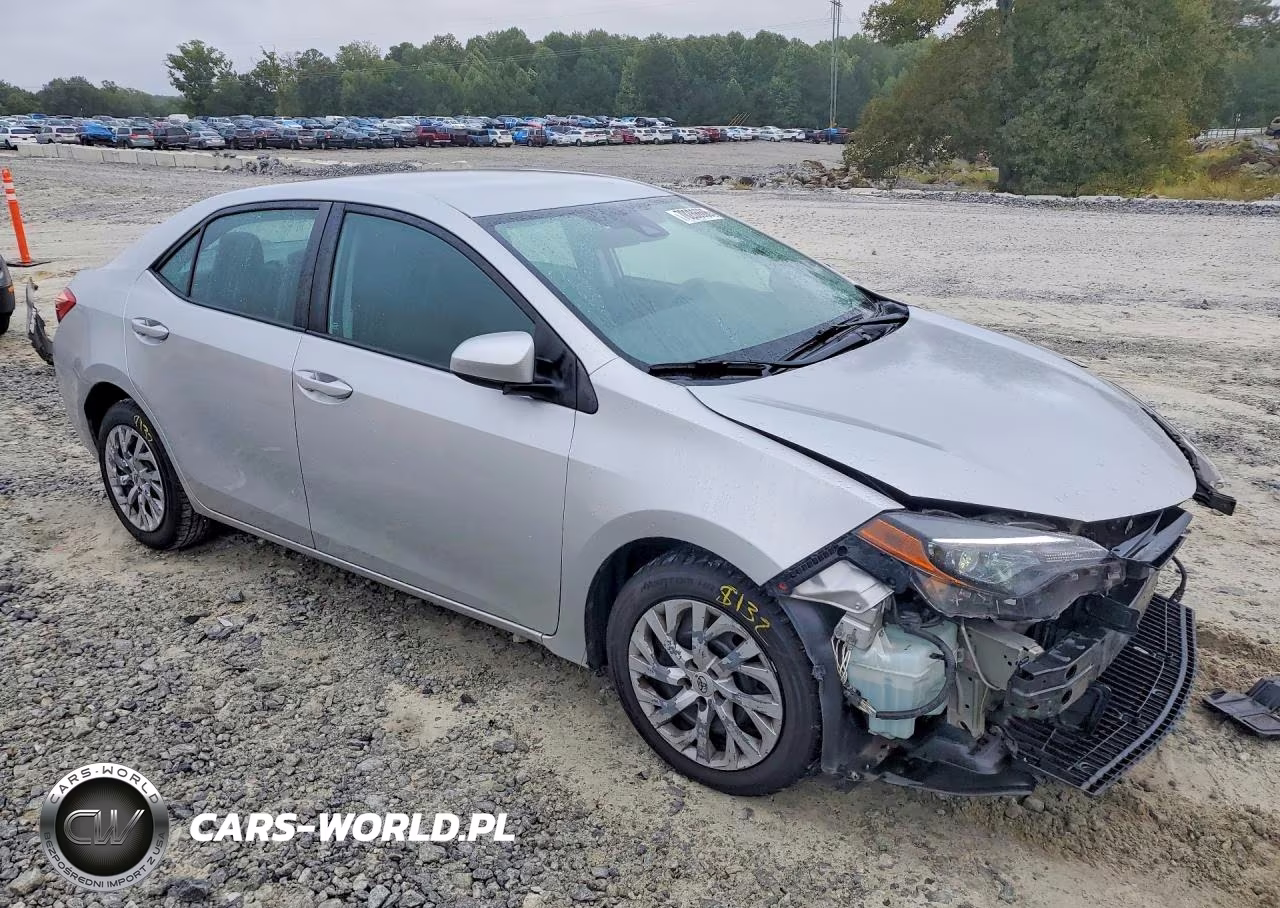 2017 Toyota Corolla Le VIN:5YFBURHE2HP707135 - 4