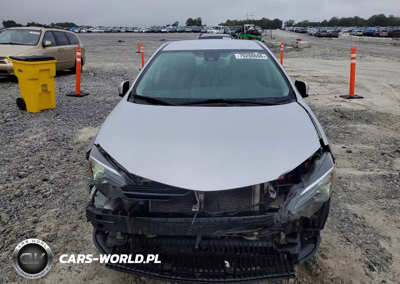 2017 Toyota Corolla Le VIN:5YFBURHE2HP707135 - 5