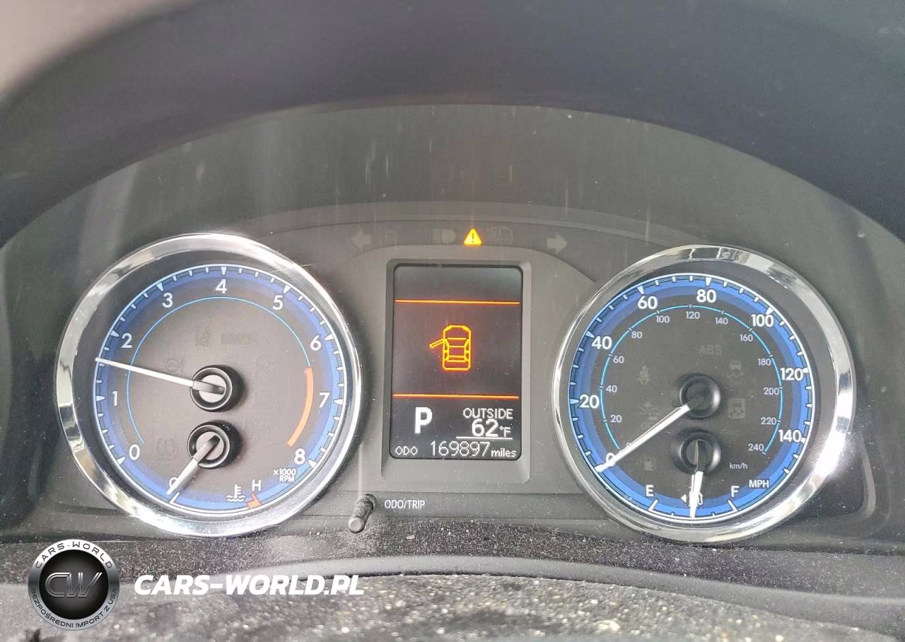 2017 Toyota Corolla Le VIN:5YFBURHE2HP707135 - 9