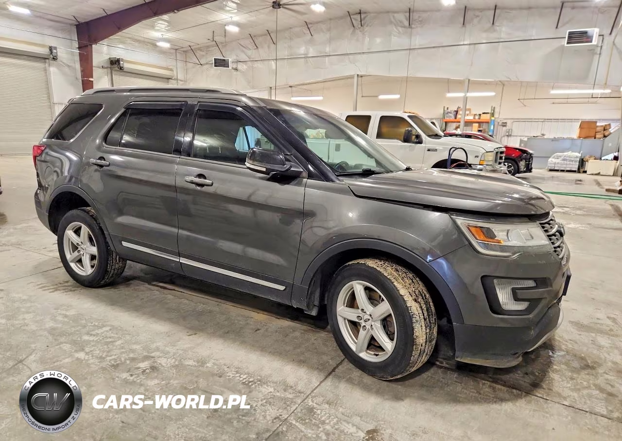 2016 Ford Explorer Xlt VIN:1FM5K8D88GGC19462 - 4