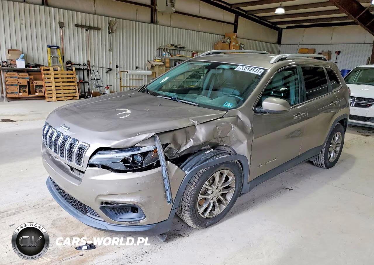 2019 Jeep Cherokee Latitude Plus VIN:1C4PJMLB2KD372063 - 1