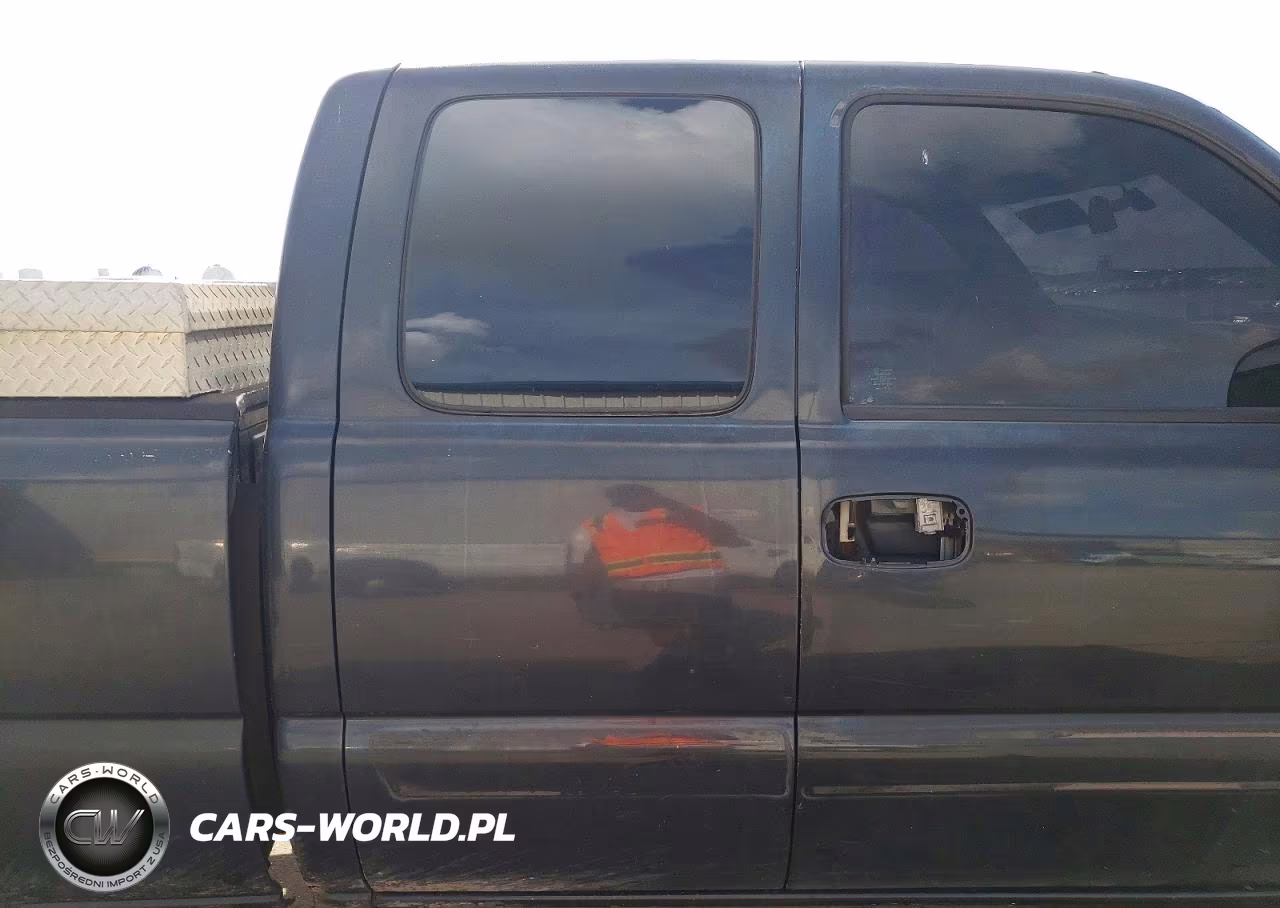 2005 Chevrolet Silverado C2500 Heavy Duty VIN:1GCHC29UX5E264154 - 10