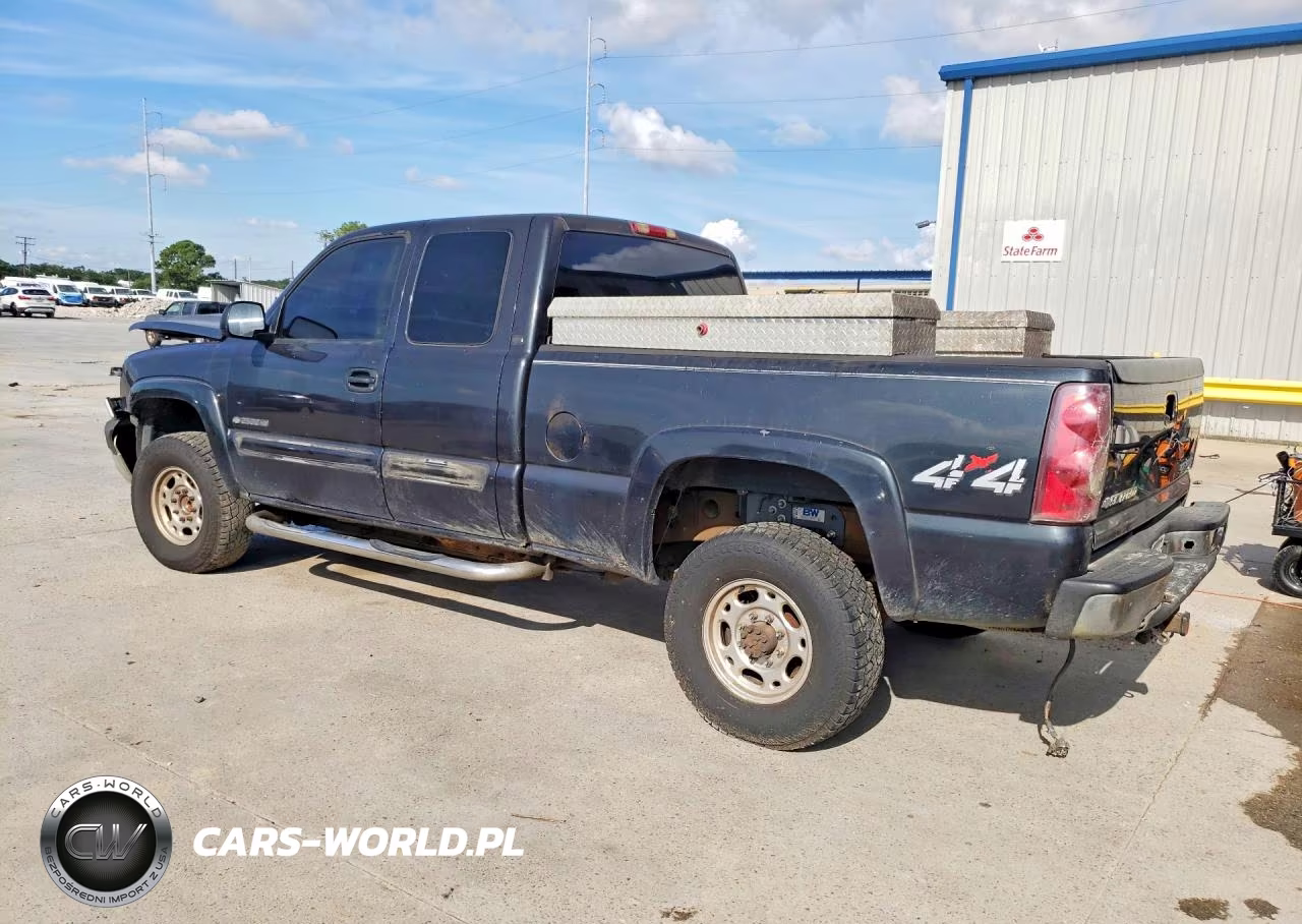 2005 Chevrolet Silverado C2500 Heavy Duty VIN:1GCHC29UX5E264154 - 2