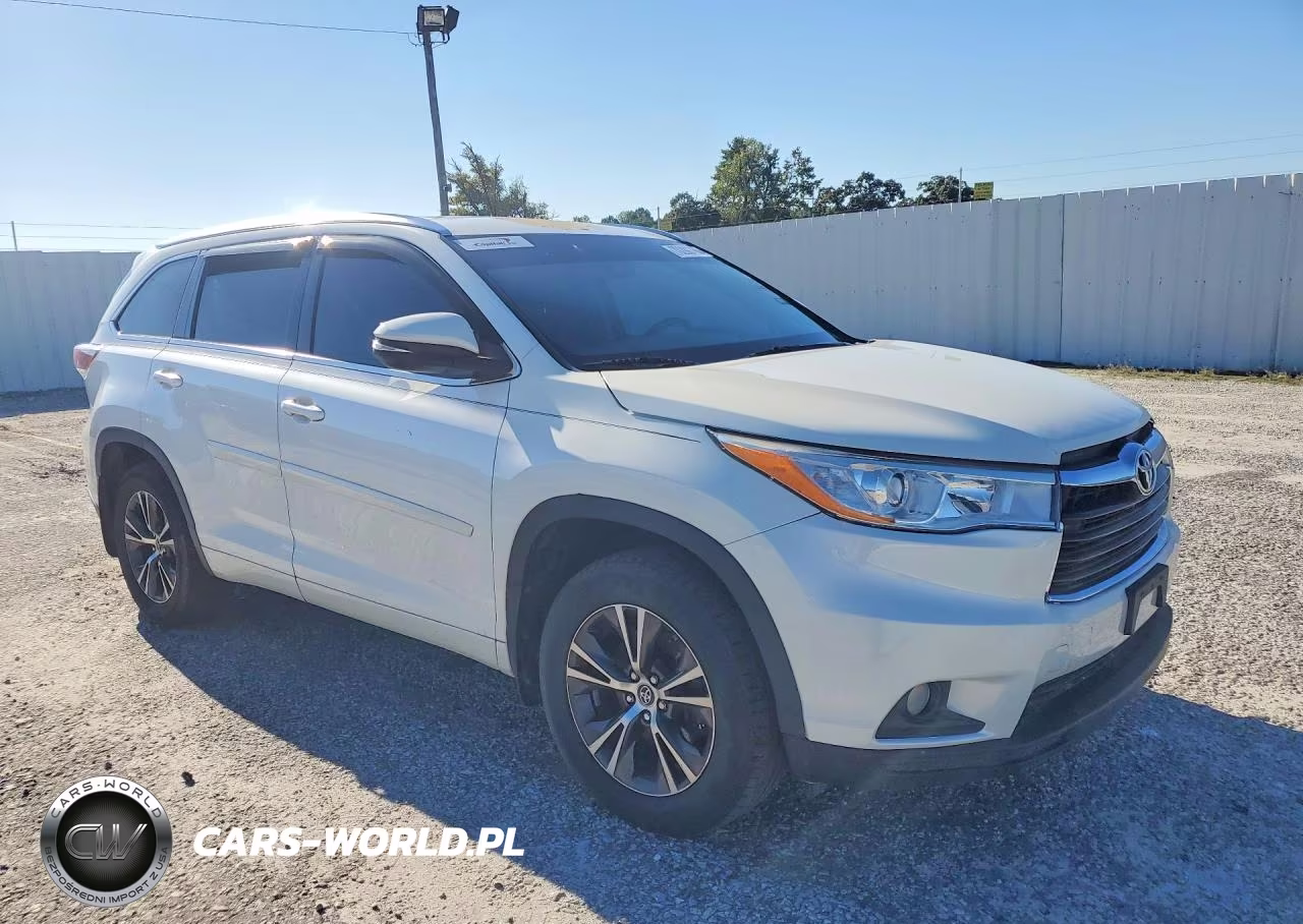 2016 Toyota Highlander Xle VIN:5TDJKRFH3GS225777 - 4