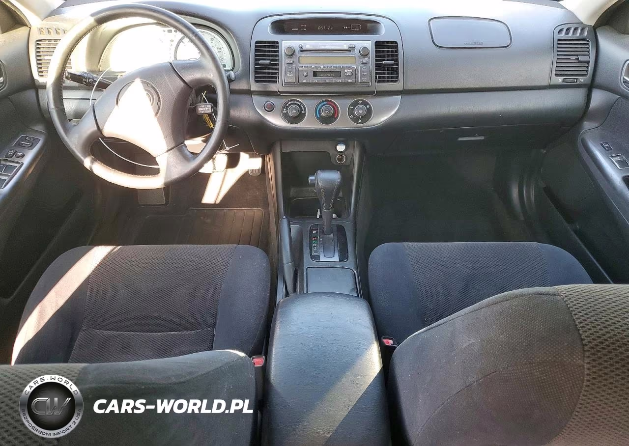 2002 Toyota Camry Se VIN:JTDBE32KX20079822 - 8