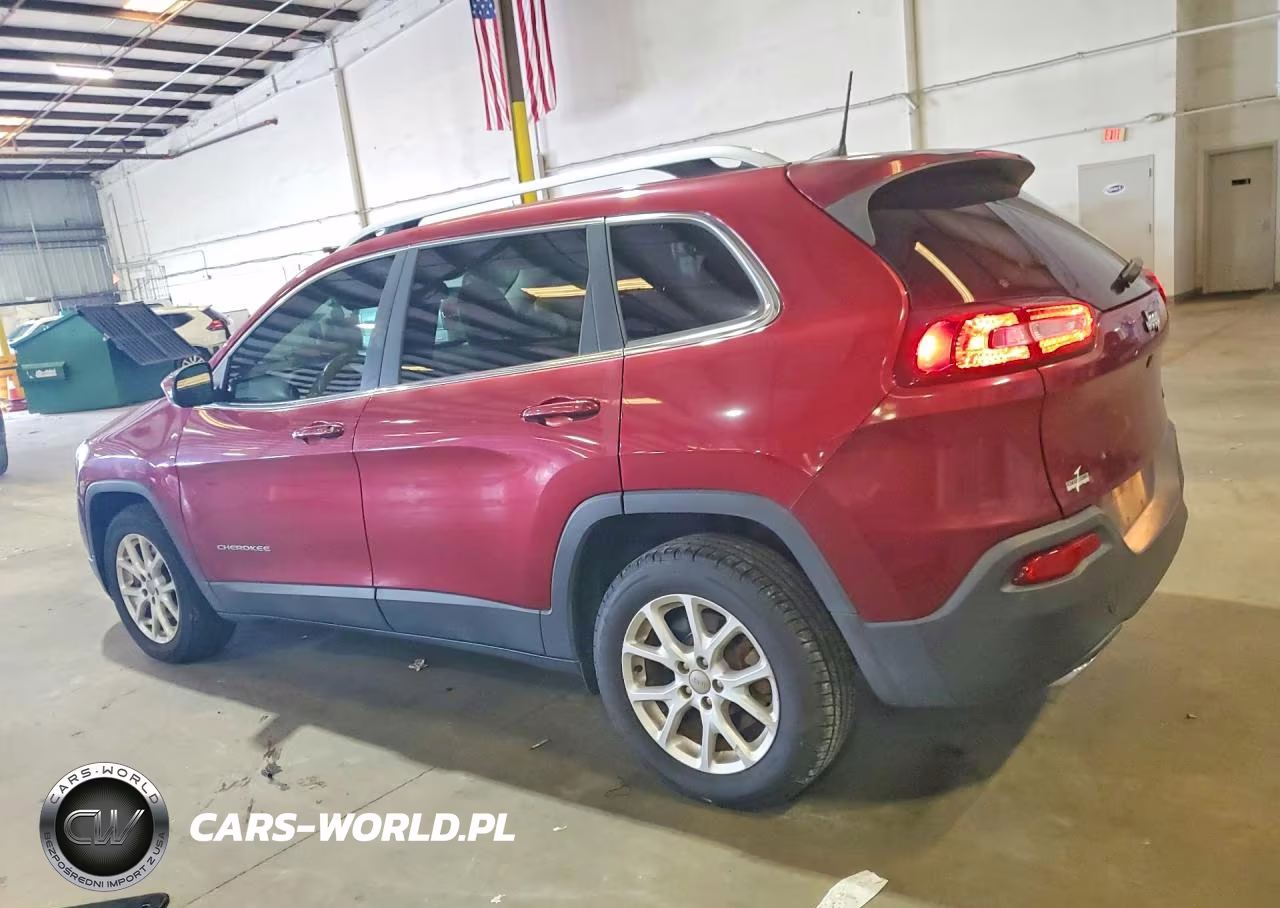 2018 Jeep Cherokee Latitude Plus VIN:1C4PJLLX0JD605829 - 2