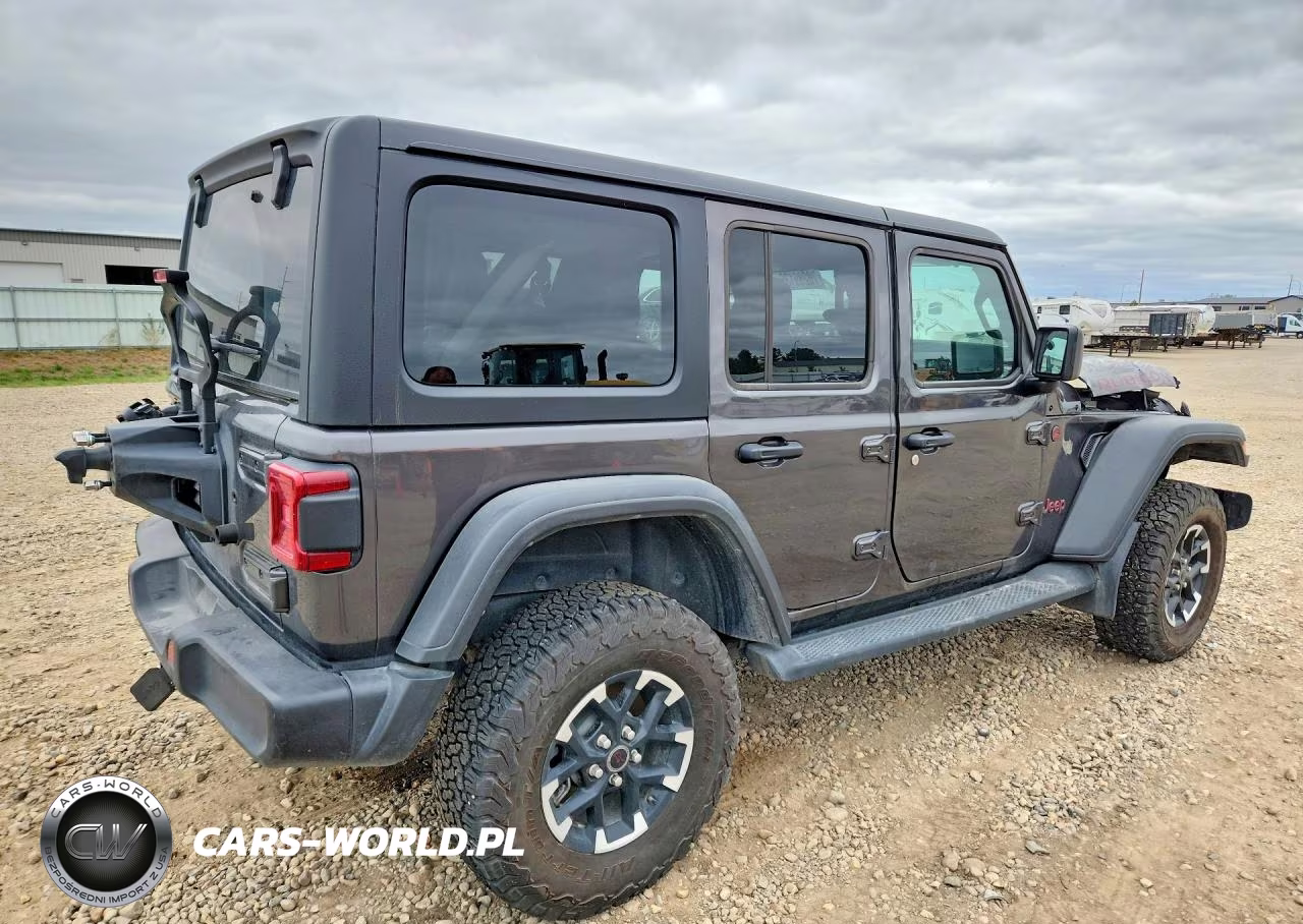 2024 Jeep Wrangler Rubicon VIN:1C4PJXFG6RW349991 - 3