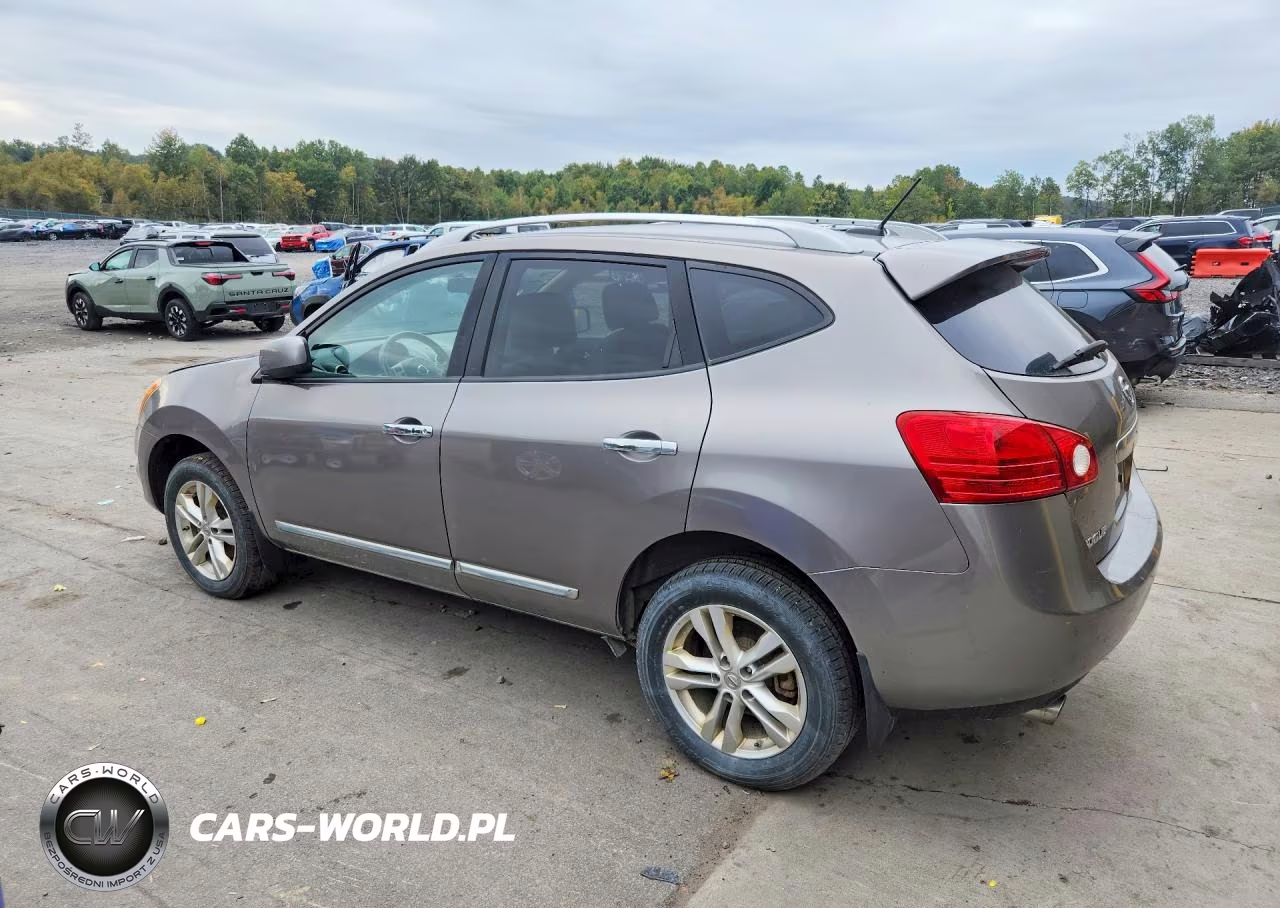 2013 Nissan Rogue S VIN:JN8AS5MV2DW658377 - 2