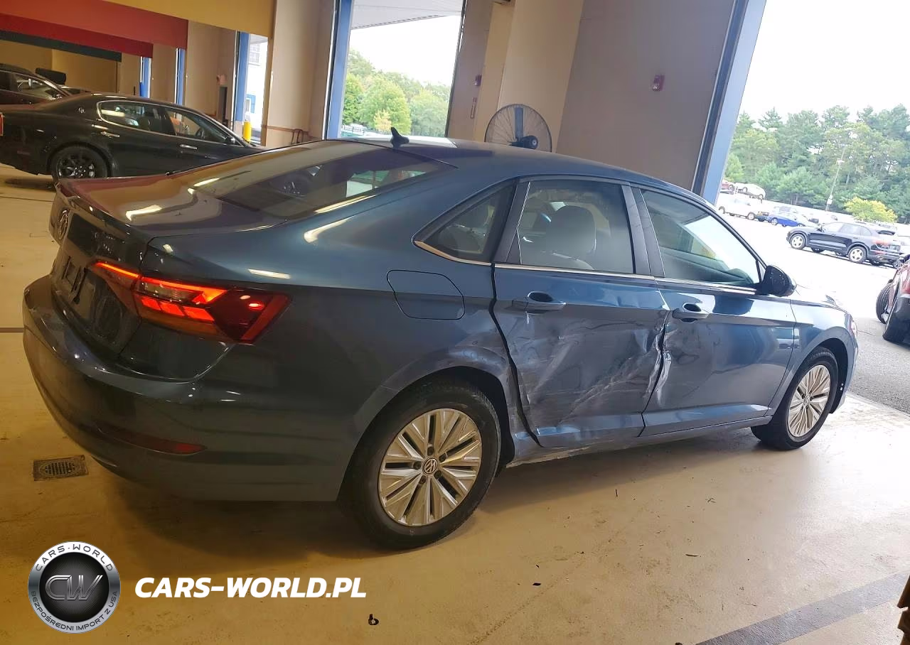 2019 Volkswagen Jetta S VIN:3VWC57BU2KM113968 - 3