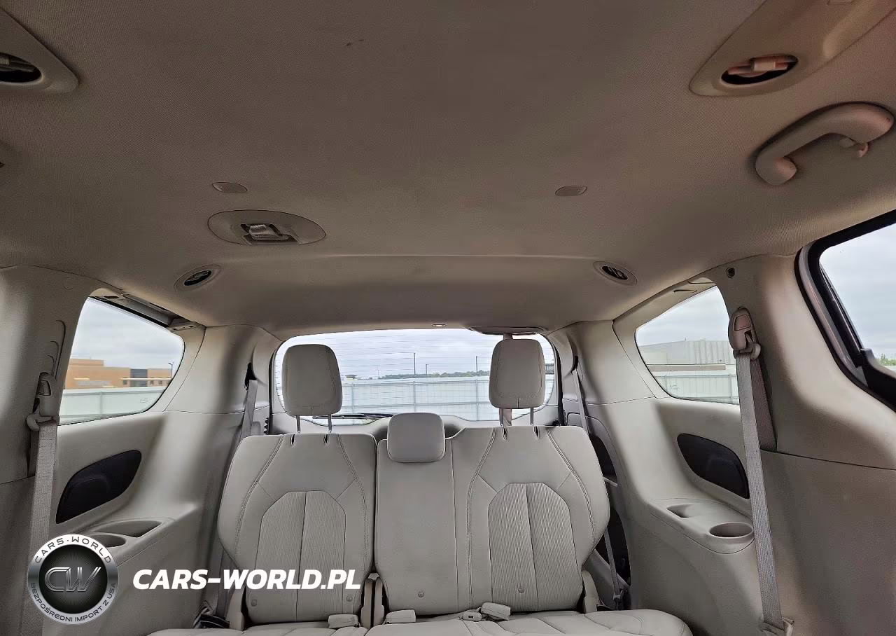 2017 Chrysler Pacifica Lx VIN:2C4RC1CG5HR500945 - 10