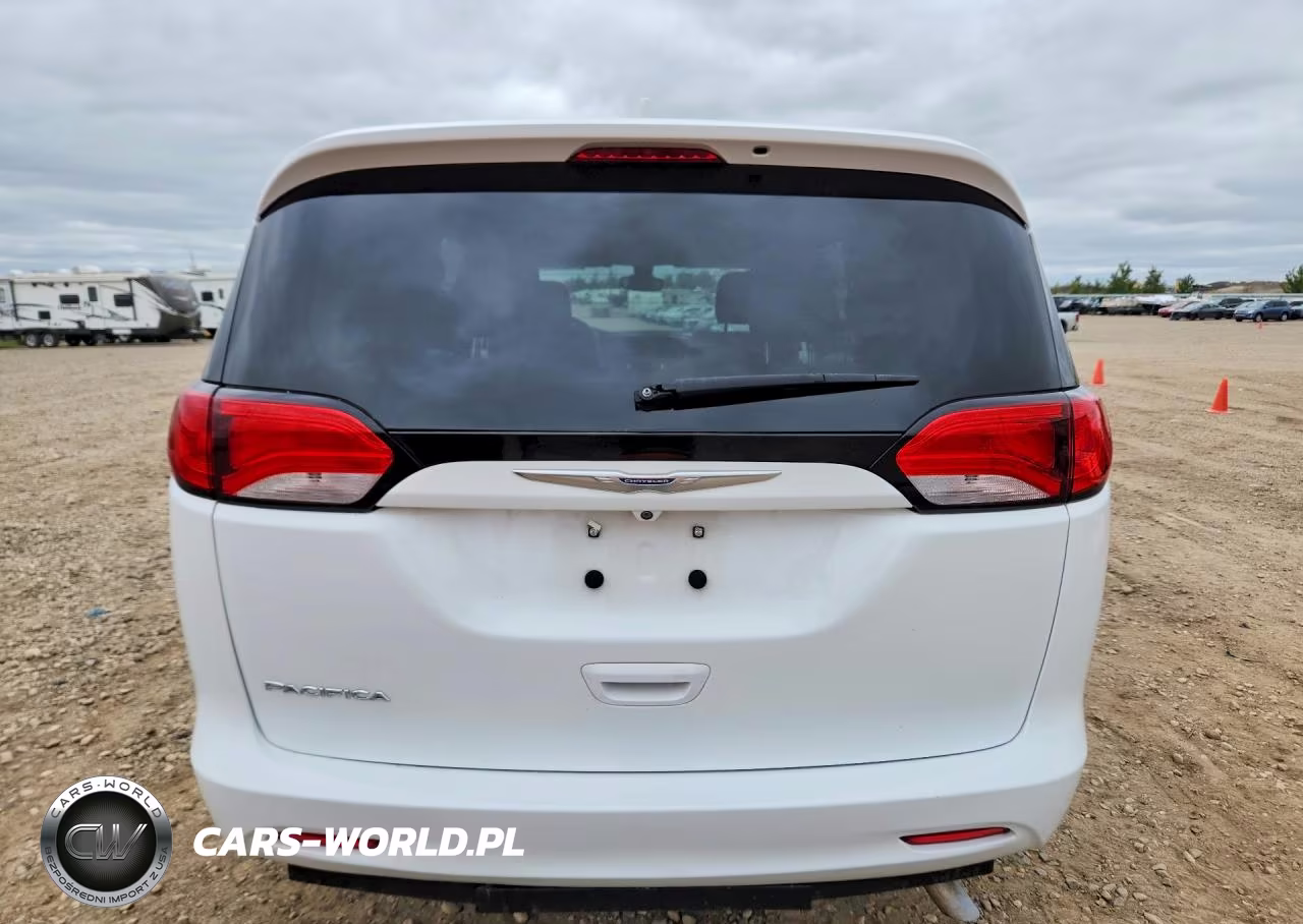 2017 Chrysler Pacifica Lx VIN:2C4RC1CG5HR500945 - 6