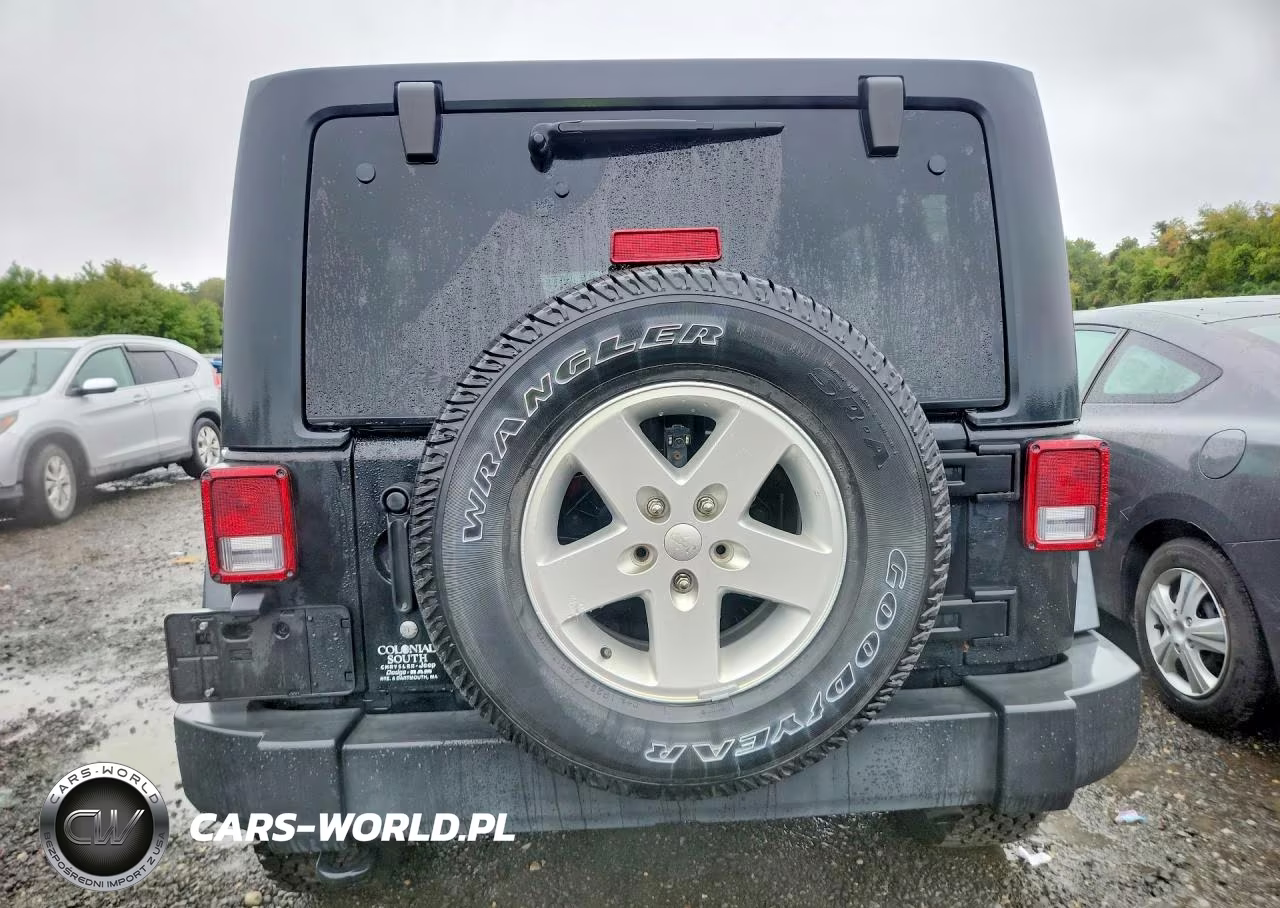 2017 Jeep Wrangler Unlimited Sport VIN:1C4BJWDGXHL663358 - 6