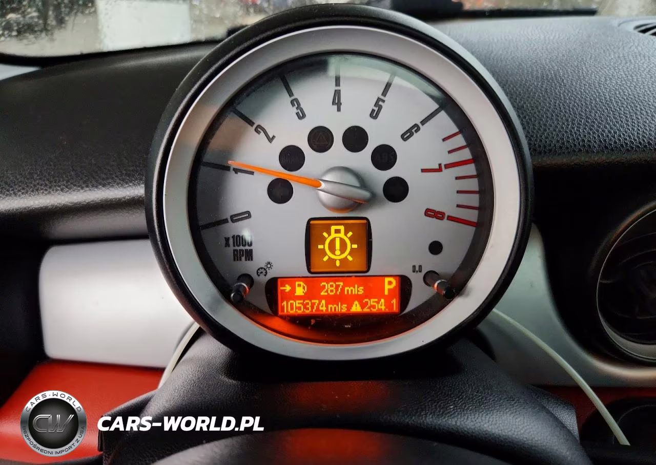 2009 Mini Cooper Clubman VIN:WMWML33569TX34202 - 9