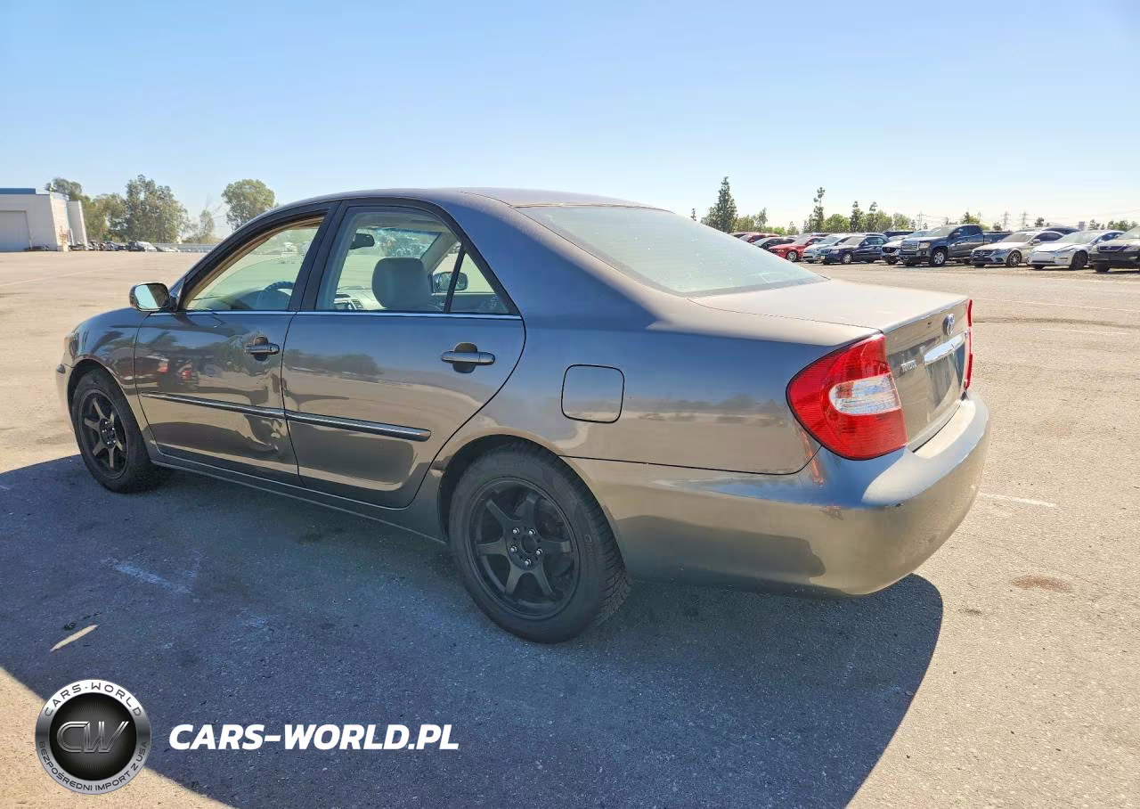 2002 Toyota Camry Xle V6 VIN:JTDBF30K920008515 - 2
