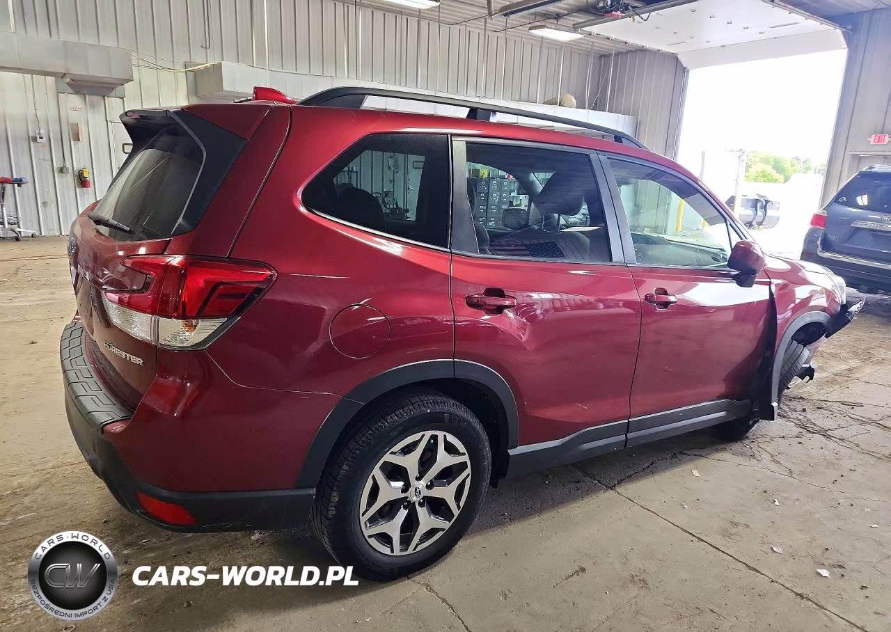 2021 Subaru Forester Premium VIN:JF2SKAFC9MH423078 - 3