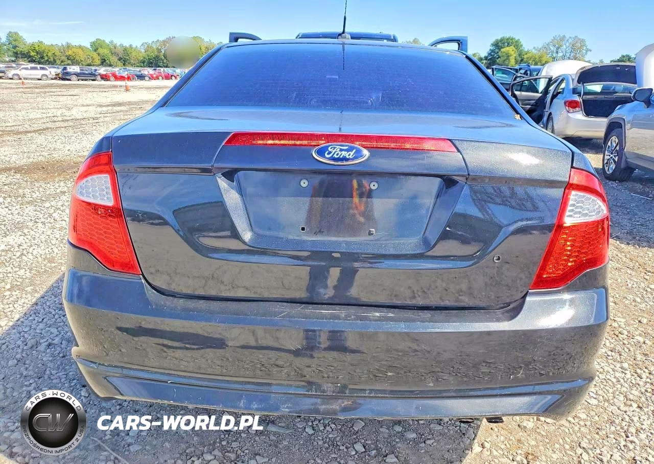 2012 Ford Fusion S VIN:3FAHP0GA7CR270947 - 6
