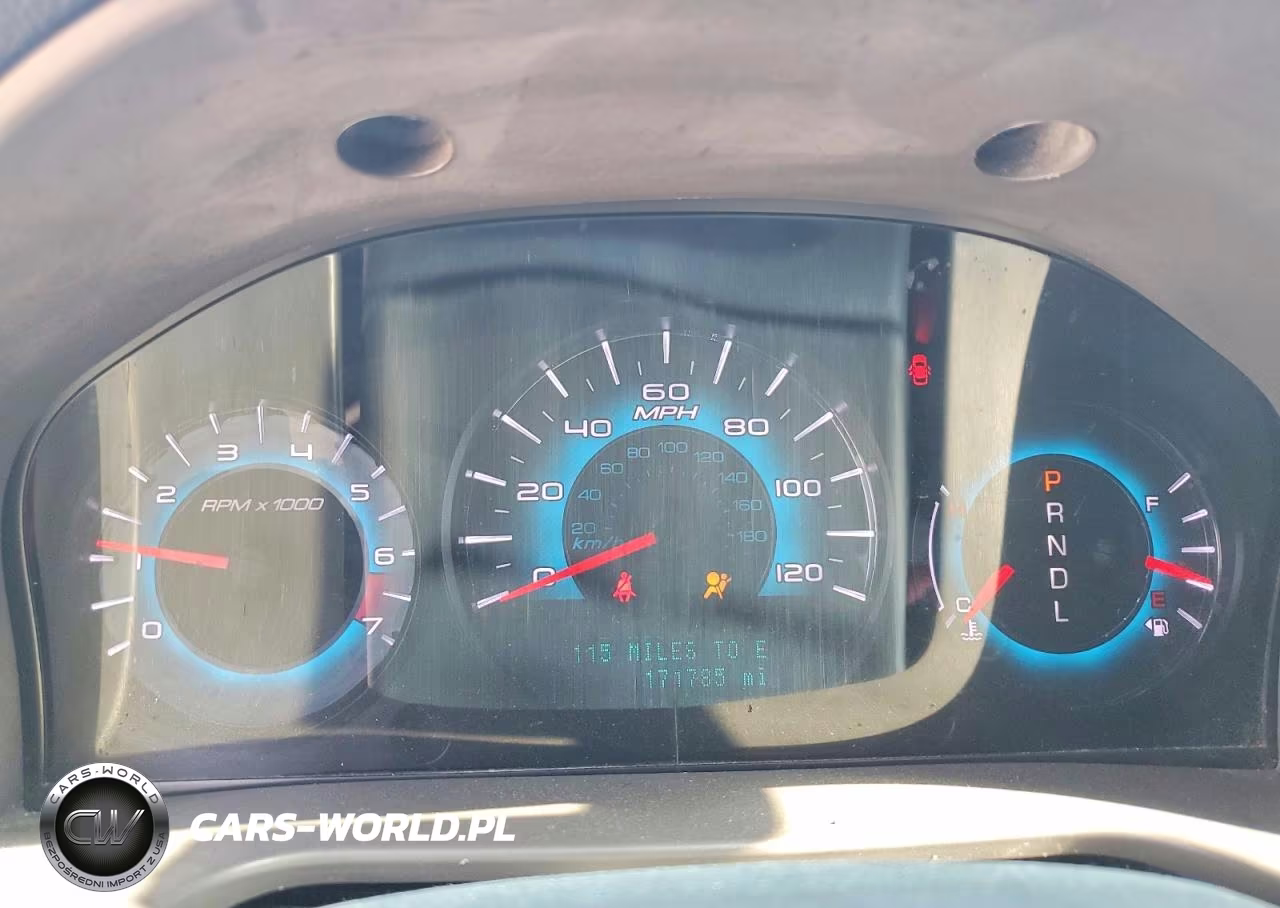 2012 Ford Fusion S VIN:3FAHP0GA7CR270947 - 9