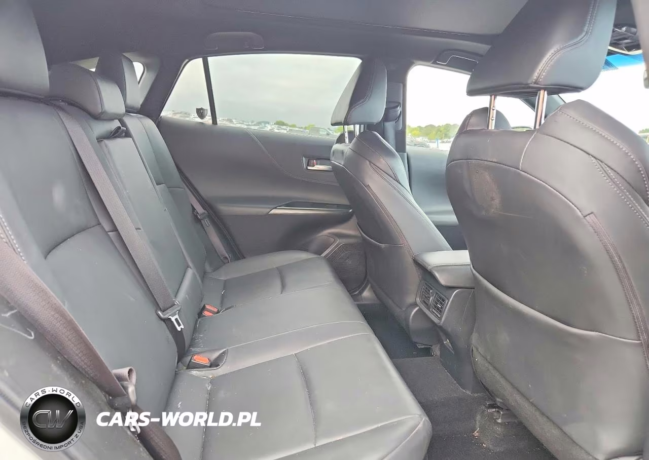 2024 Toyota Venza Nightshade Edition VIN:JTEAAAAH6RJ159166 - 11