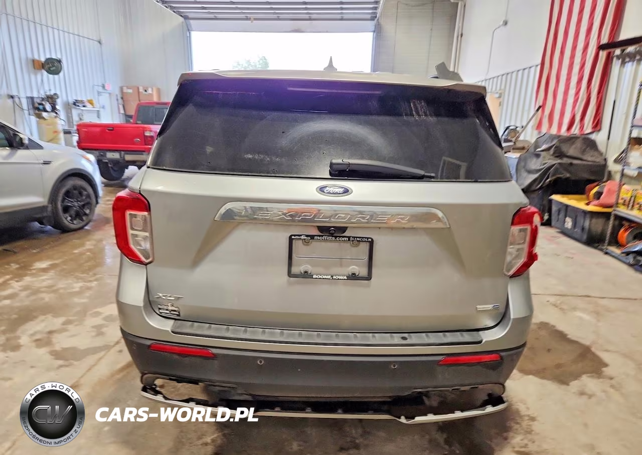 2020 Ford Explorer Xlt VIN:1FMSK8DH1LGC34690 - 6
