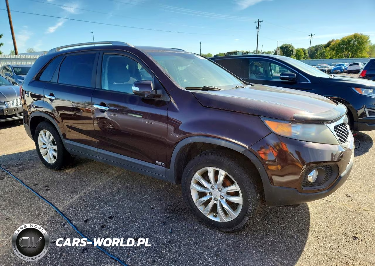 2011 Kia Sorento Lx VIN:5XYKTDA20BG159556 - 4