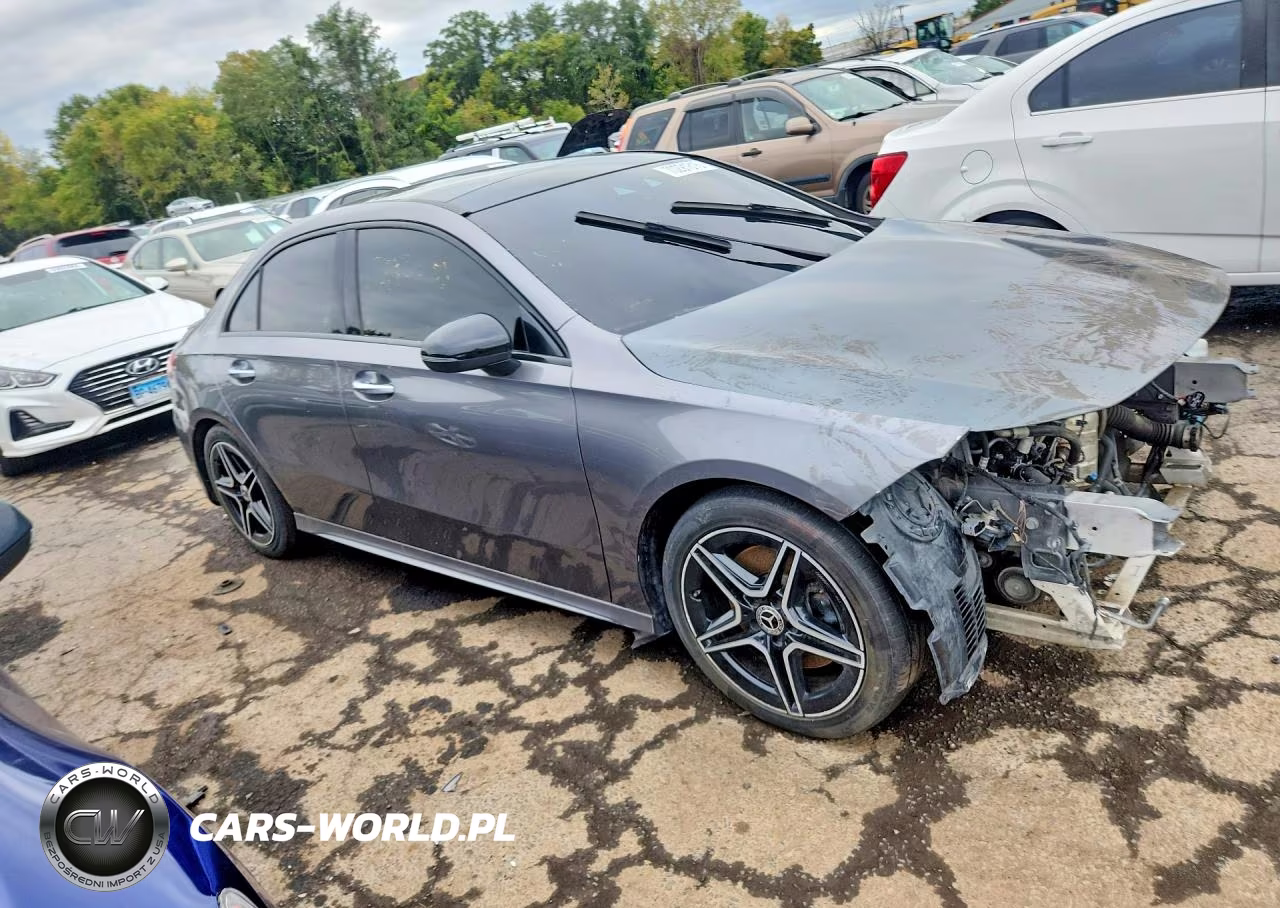 2019 Mercedes-Benz A 220 VIN:WDD3G4EB5KW002357 - 4