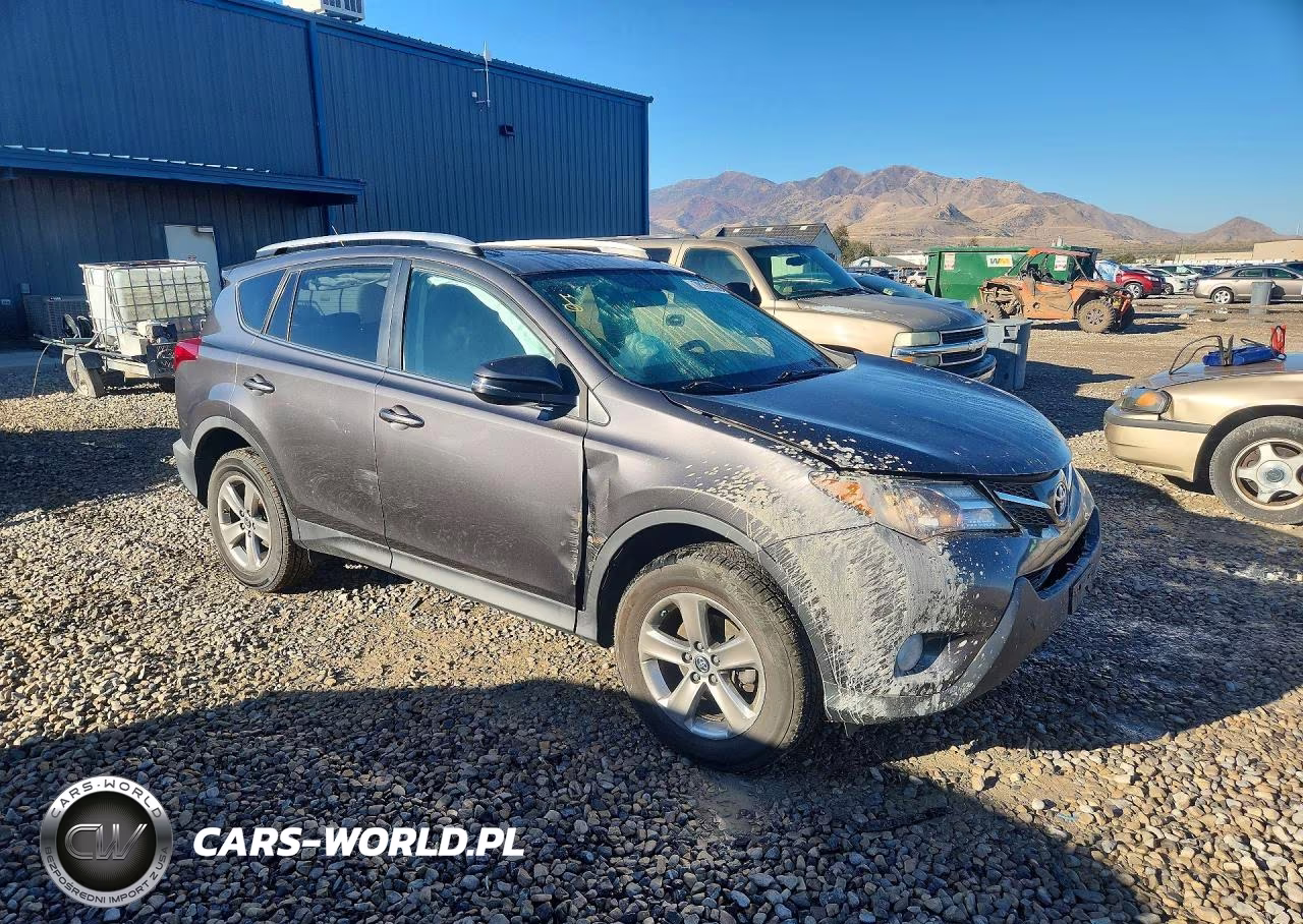 2015 Toyota Rav4 Xle VIN:2T3RFREV0FW280893 - 4
