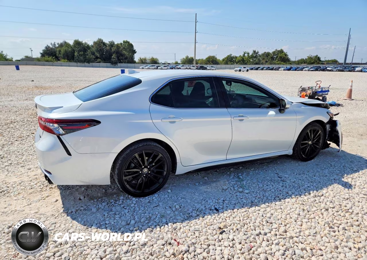 2022 Toyota Camry Xse VIN:4T1K61AK1NU030665 - 3