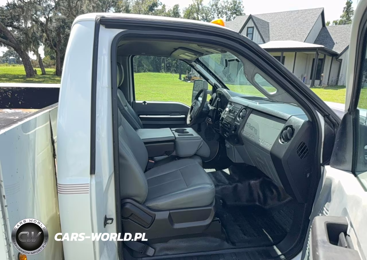 2015 Ford F350 Super Duty VIN:1FDRF3G67FEC14945 - 5