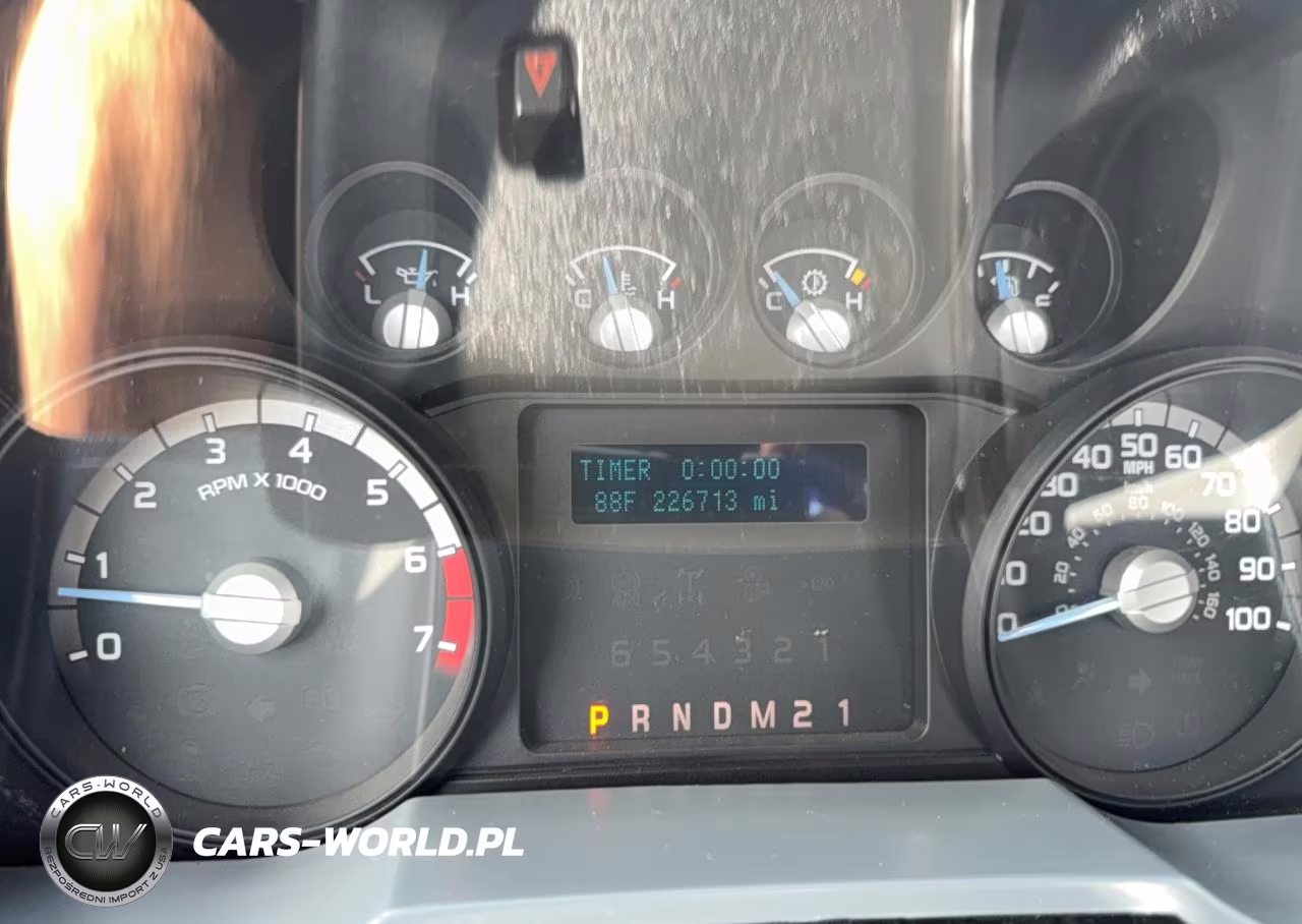 2015 Ford F350 Super Duty VIN:1FDRF3G67FEC14945 - 8