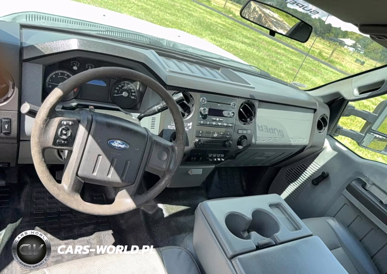 2015 Ford F350 Super Duty VIN:1FDRF3G67FEC14945 - 9