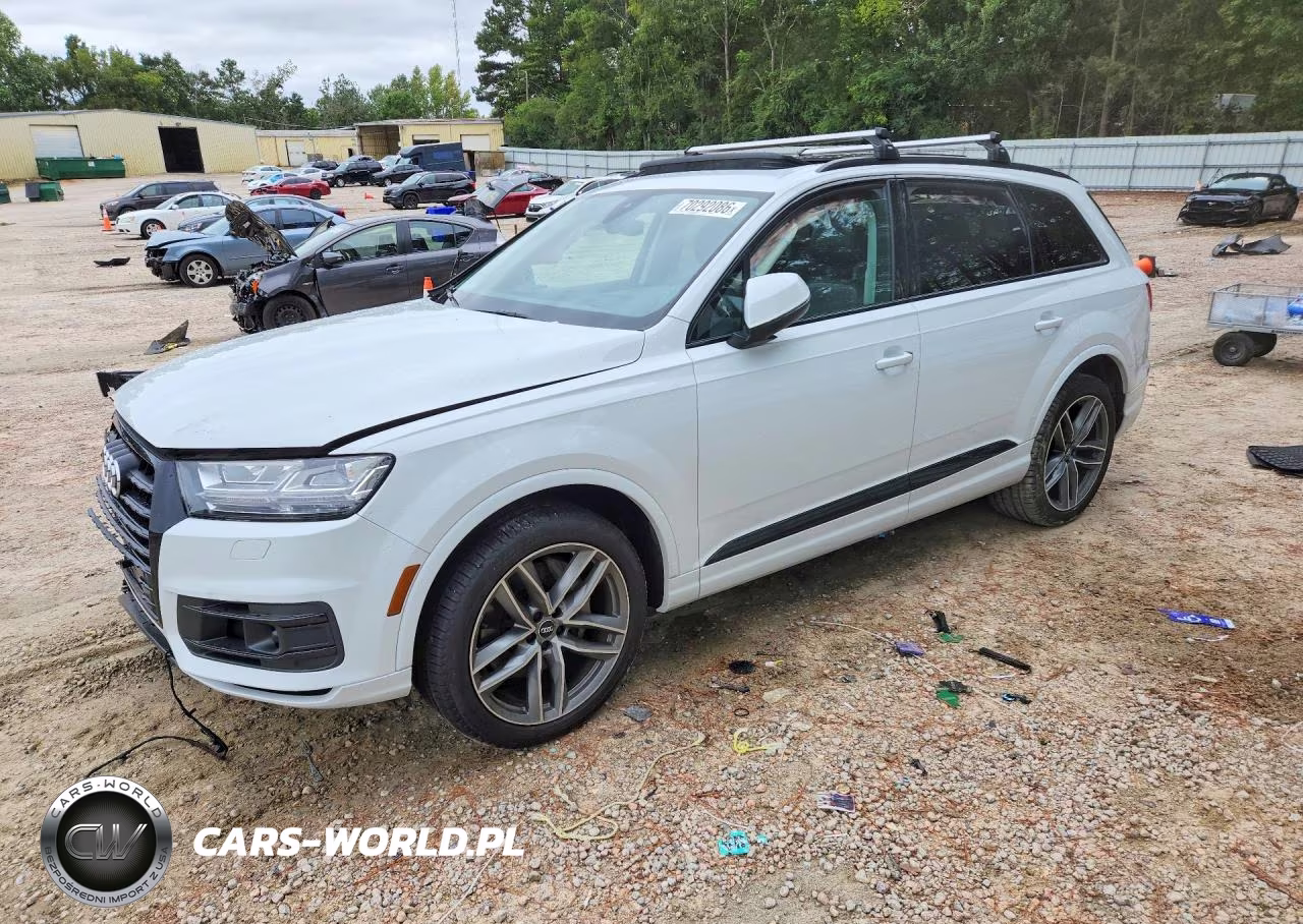 2018 Audi Q7 Prestige VIN:WA1VAAF75JD037952 - 1
