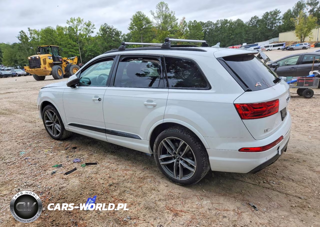2018 Audi Q7 Prestige VIN:WA1VAAF75JD037952 - 2