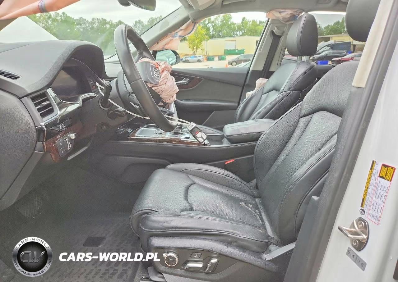2018 Audi Q7 Prestige VIN:WA1VAAF75JD037952 - 7