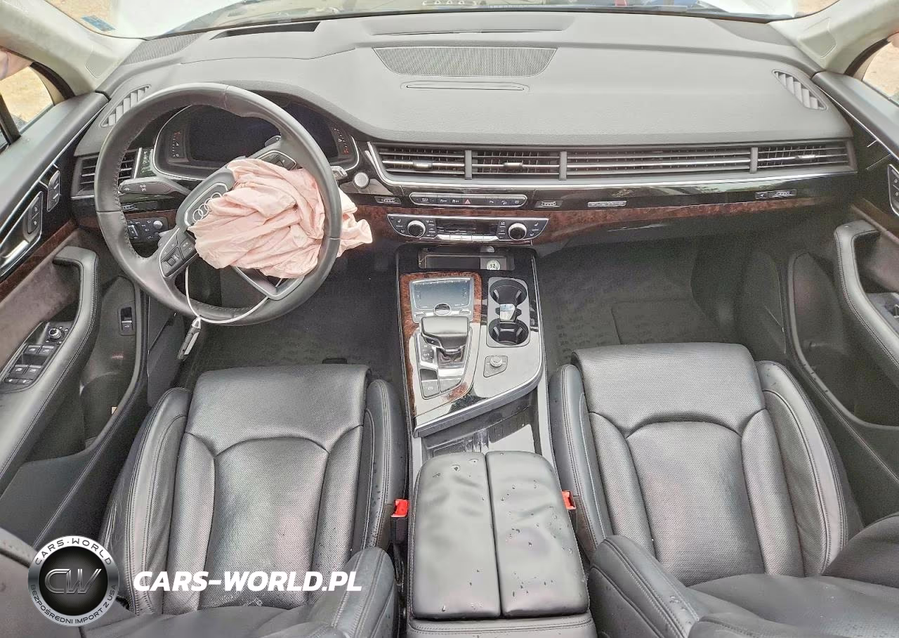 2018 Audi Q7 Prestige VIN:WA1VAAF75JD037952 - 8