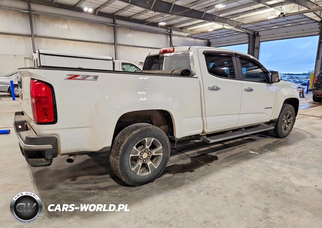 2018 Chevrolet Colorado Z71 VIN:1GCGTDEN8J1147471 - 3