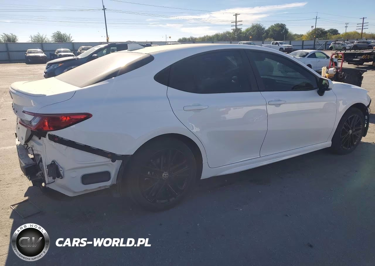 2025 Toyota Camry Se VIN:4T1DBADK2SU507292 - 3