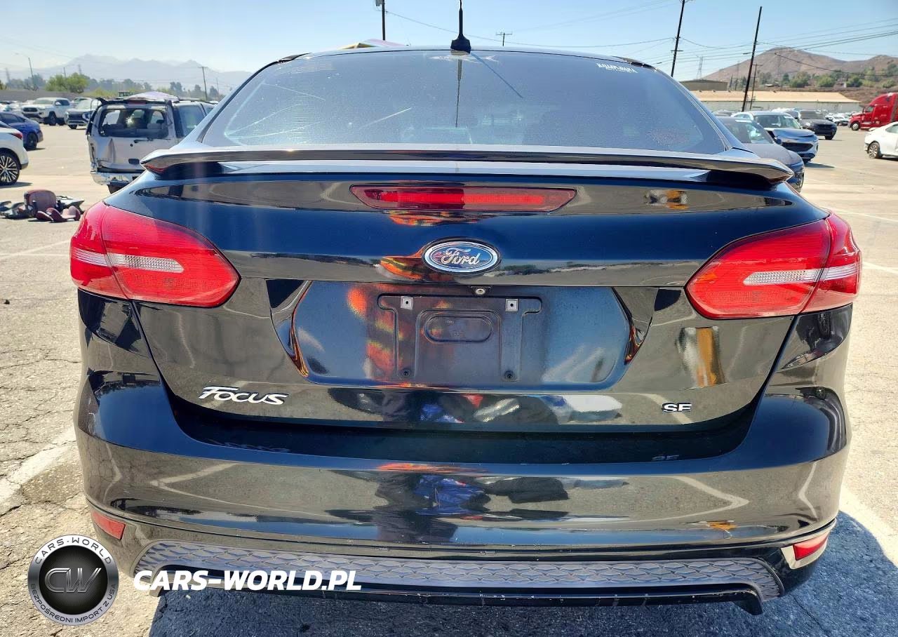 2015 Ford Focus Se VIN:1FADP3F27FL248993 - 6